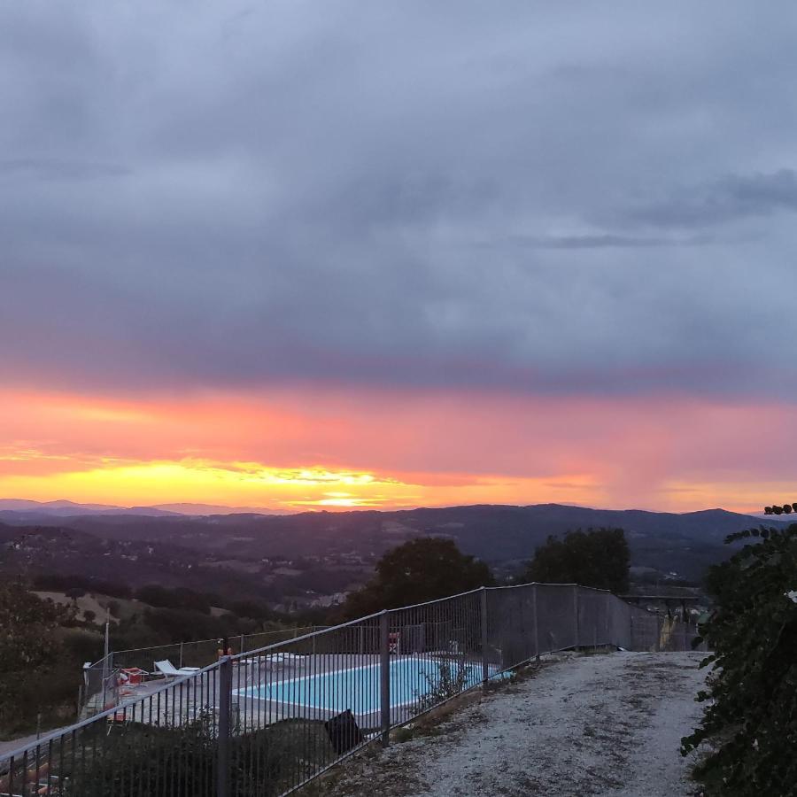 Agriturismo Borgo San Benedetto Villa Pietralunga  Ngoại thất bức ảnh